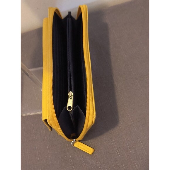 Nautica Womens Wallet Yellow Blue Credit Card ID Holder Zippered - Picture 5 of 9